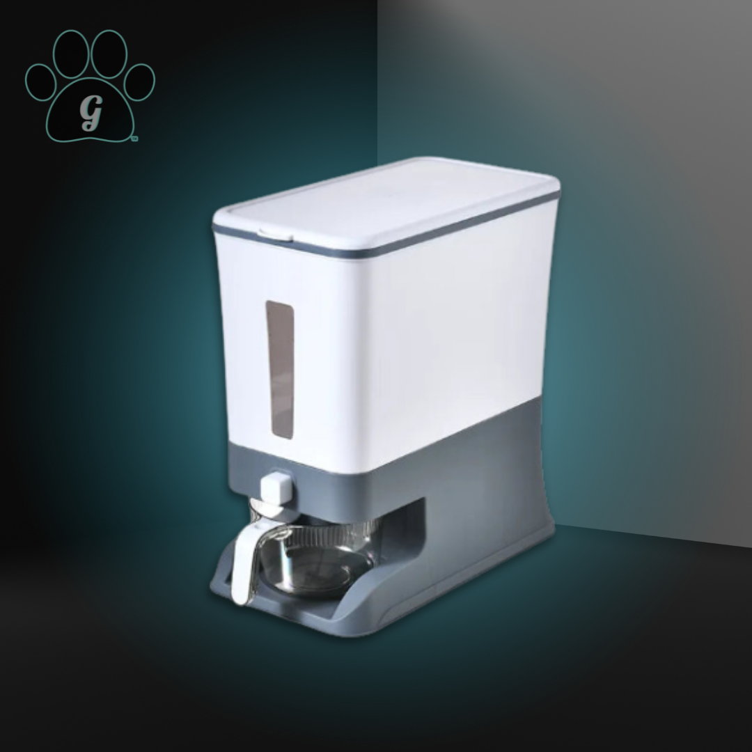 PGY 13L Dry Food Storage and Dispenser