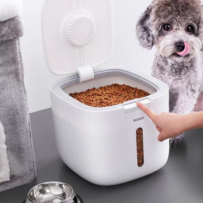 dry food storage container