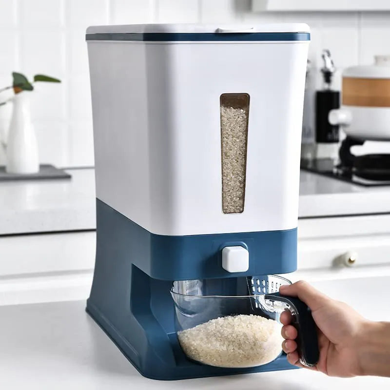 PGY 13L Dry Food Storage and Dispenser