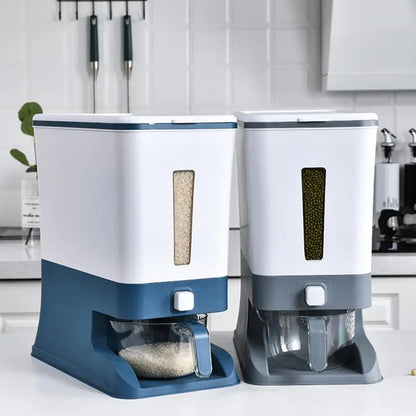 PGY 13L Dry Food Storage and Dispenser